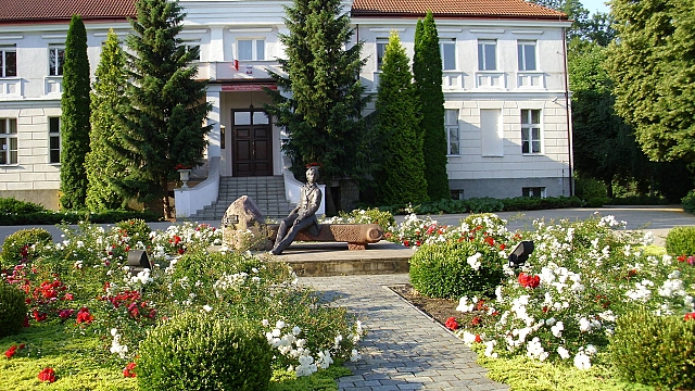 Pałac Bronikowskich w Żychlinie