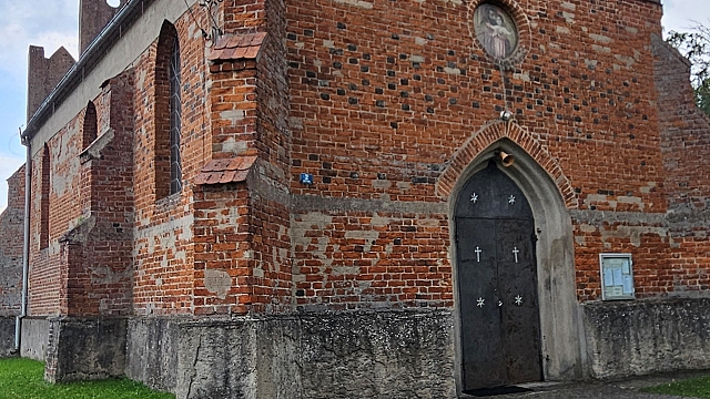 Kościół św. Stanisława Biskupa i Męczennika w Warzymowie